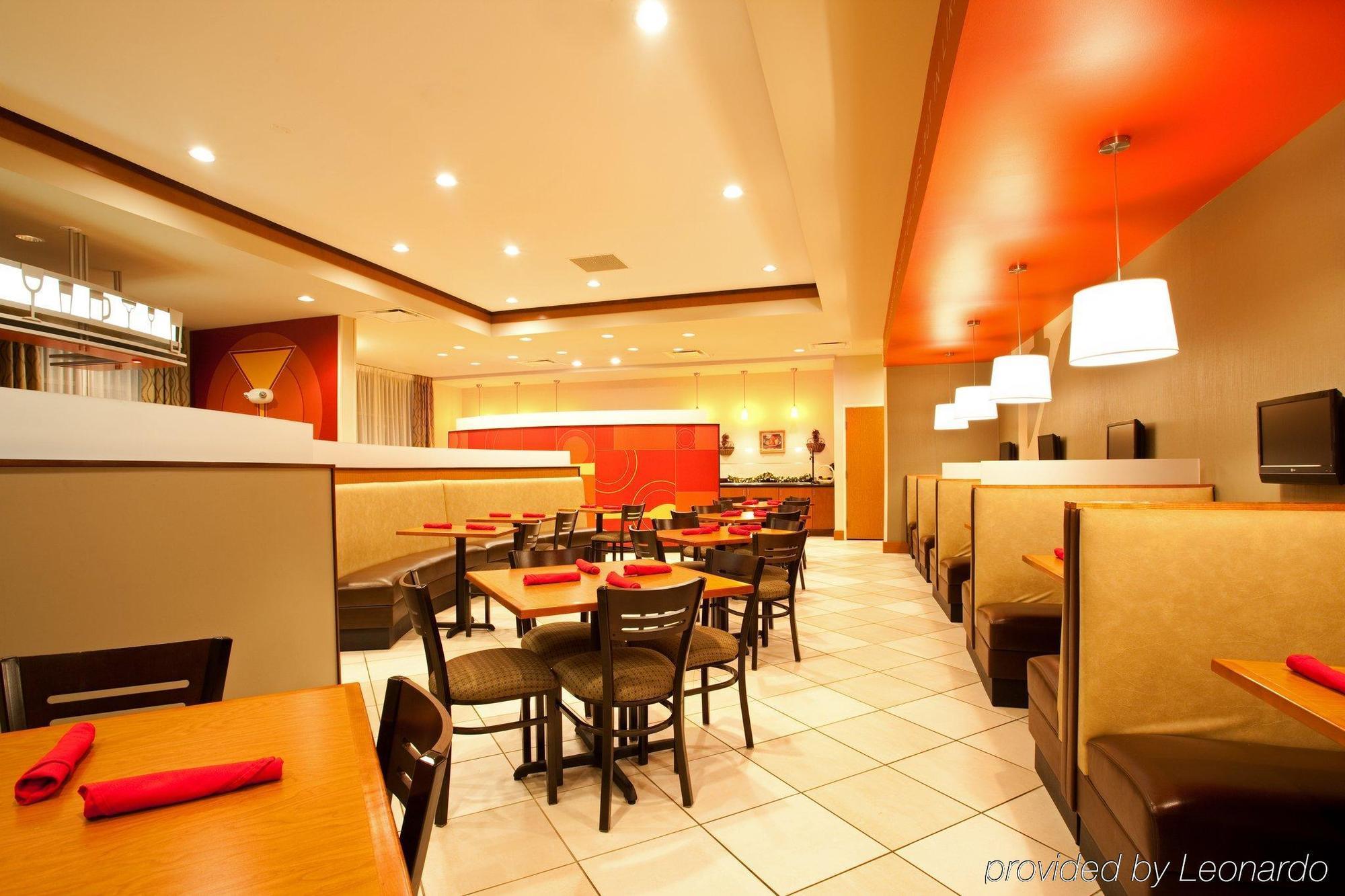 Holiday Inn Aurora North - Naperville By Ihg Exterior photo